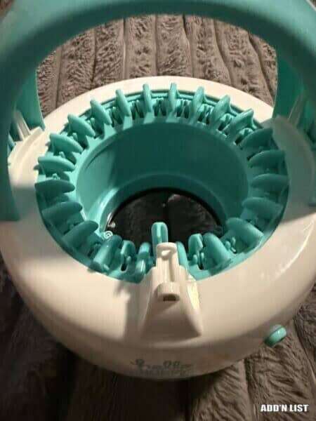 Knitting machine