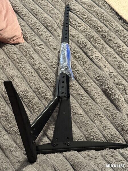 Tv stand legs universal