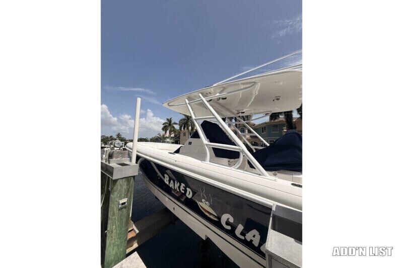 2016 Intrepid 327 Open 32’