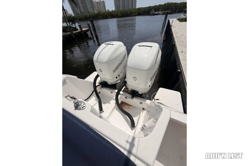 2016 Intrepid 327 Open 32’