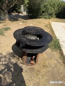 Outdoor fire pit / brazier