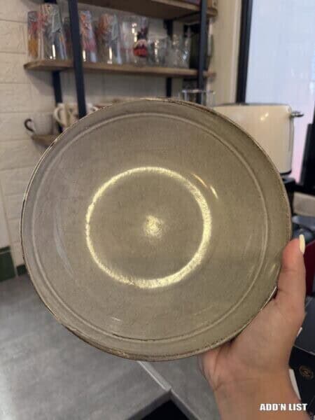 Set of 6 plates