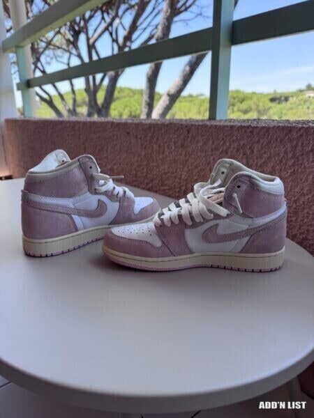 Nike Air Jordan 1 High – Pink & White – US 7.5