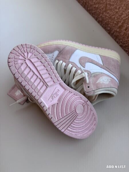Nike Air Jordan 1 High – Pink & White – US 7.5