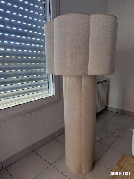 Recycled Polyester Table Lamp – Cream (2/3)