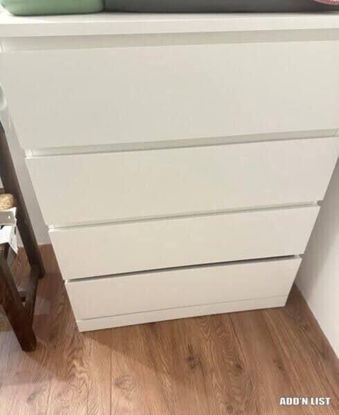 White 4-Drawer Dresser / Chest of Drawers (2/2)