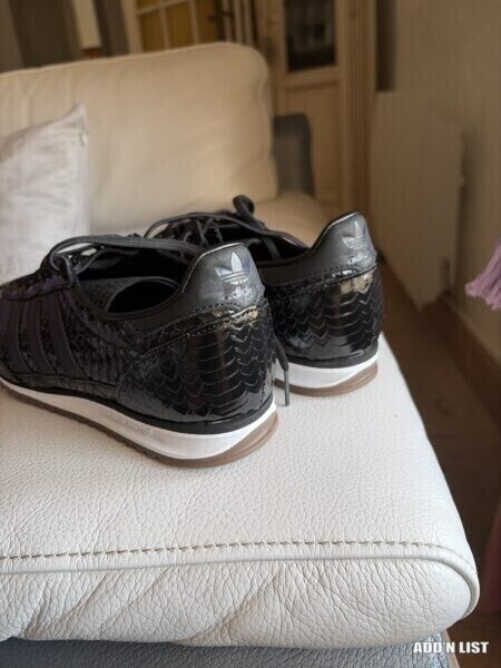 Sneakers Adidas (3/3)